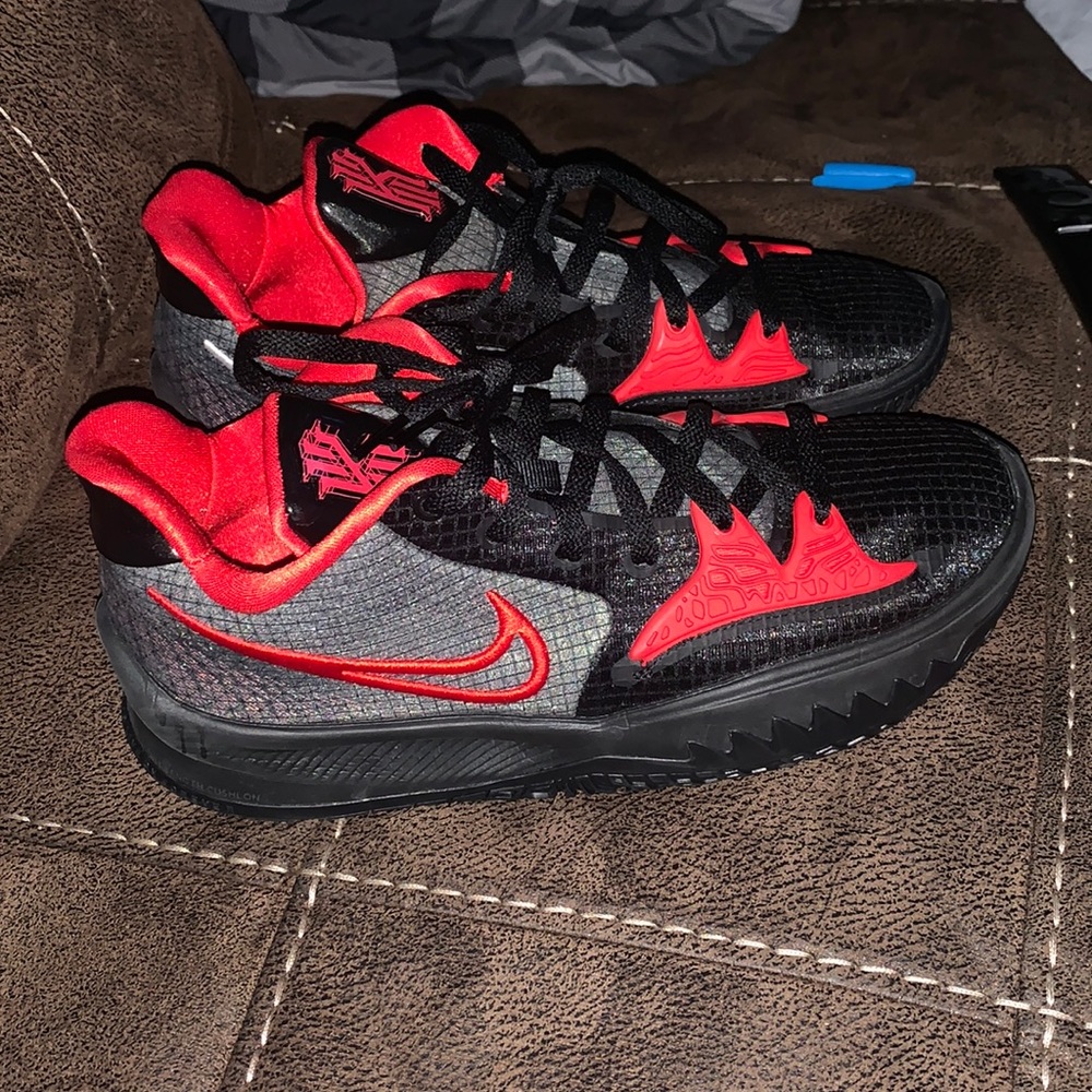 Shoes did not fit, they were tried on and that’s about it.